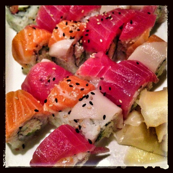 Снимок сделан в Nagoya Japanese Steakhouse &amp; Sushi пользователем ⚡️OZ⚡️ 5/31/2013