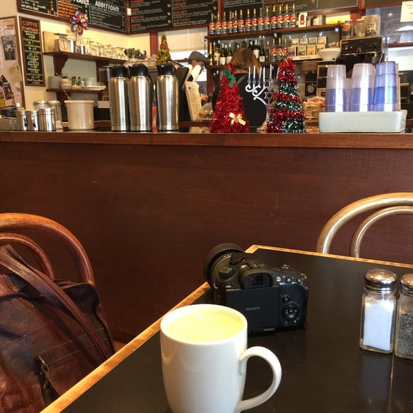 Photo taken at Caffe Sapore by Paul W. on 12/30/2016