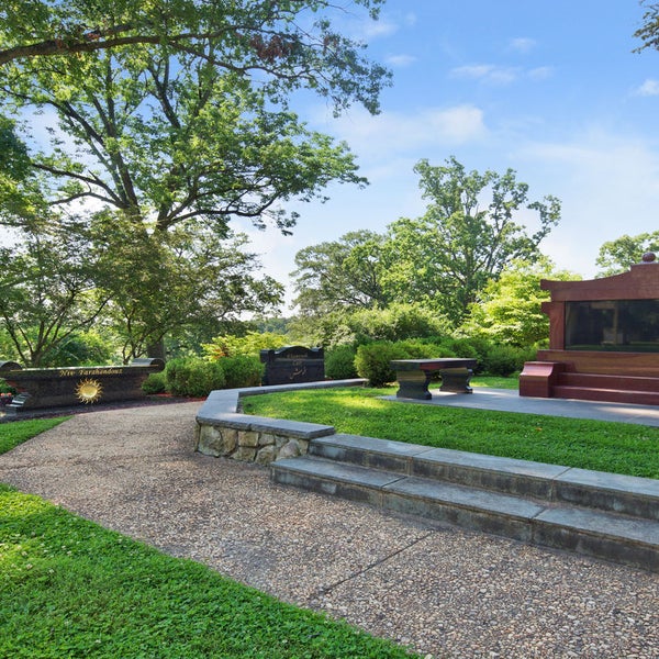 Photos at Parklawn Memorial Park & Menorah Gardens Rockville, MD