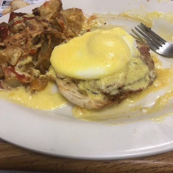 Nutmeg Grille Breakfast Spot in Torrington