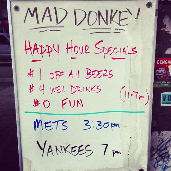 Foto diambil di Mad Donkey Beer Bar &amp; Grill oleh Brian R. pada 7/10/2013