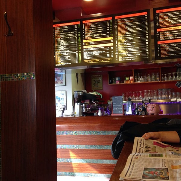 Pizzeria Dick Doof Pizza Place In Frankfurt