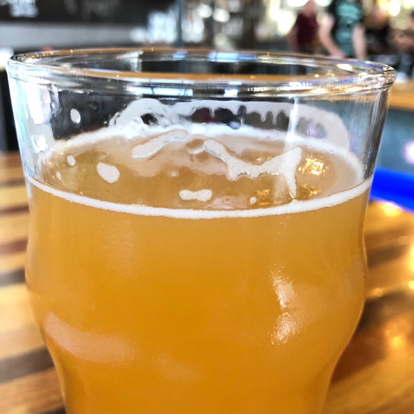 Photo taken at Birdsong Brewing Co. by Thomas H. on 9/12/2019