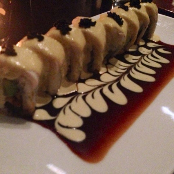 Foto tirada no(a) Seadog Sushi Bar por Rasta P. em 2/18/2014
