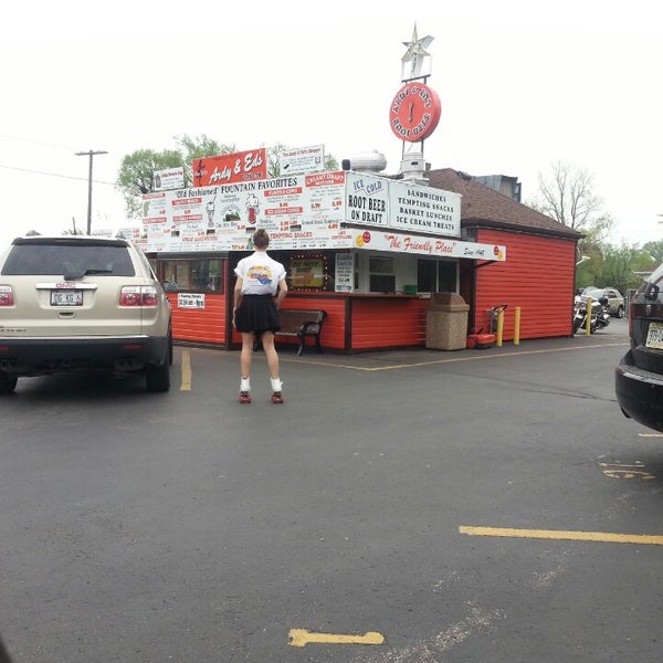 Photo taken at Ardy &amp; Ed&#39;s Drive In by Holly J. on 5/19/2013