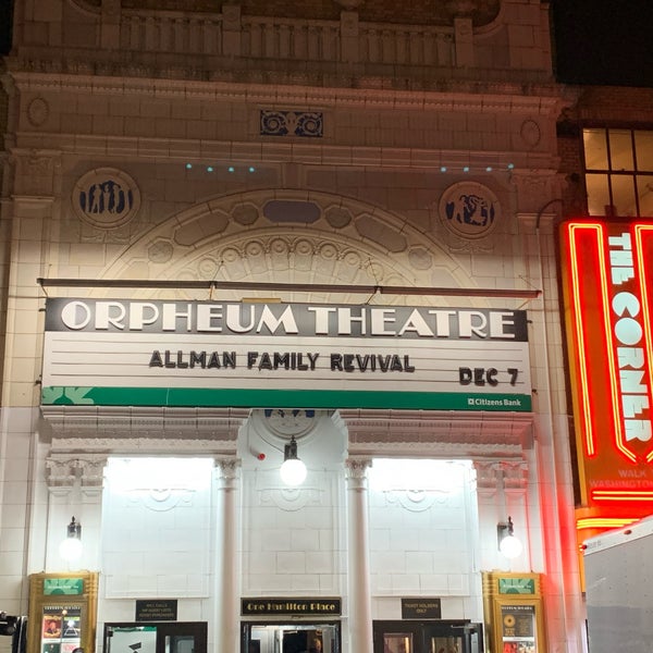 Foto diambil di Orpheum Theatre oleh Paul W. pada 10/6/2023