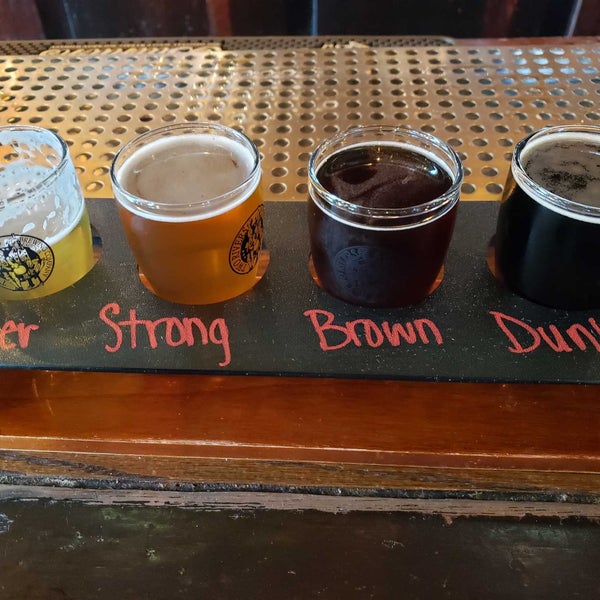 Two Rivers Brewing Co. 43 tips from 1300 visitors