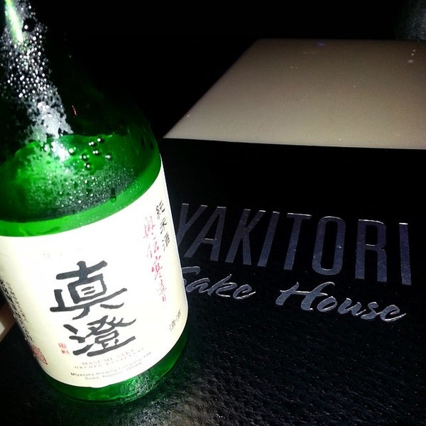 รูปภาพถ่ายที่ Yakitori Sake House โดย Cary R. เมื่อ 6/12/2014