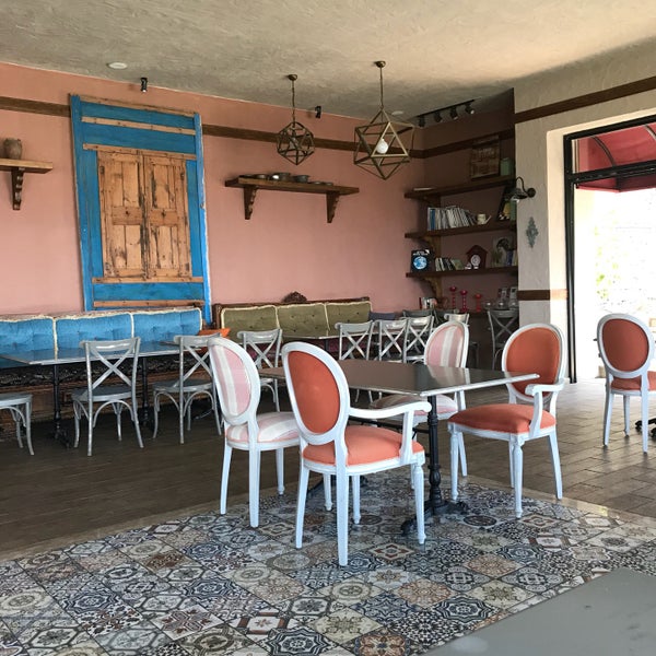 Foto tirada no(a) Sundial Otel, Bar &amp; Restaurant por 🎼🎹🎤🎧Nazli🏊🏽‍♀️🎾🏃🏽‍♀️ Ç. em 7/27/2018