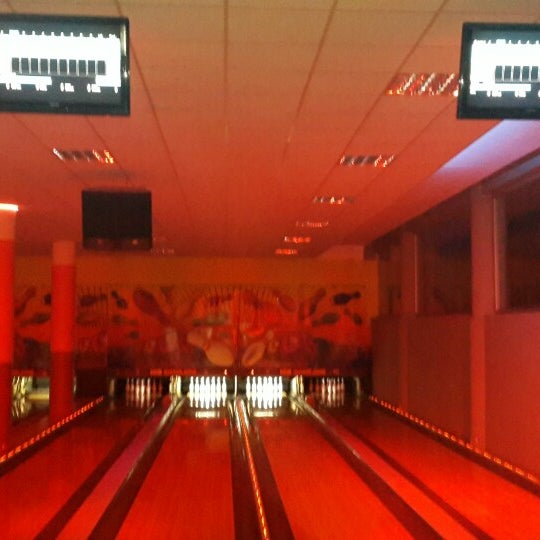 Ice Bowling
