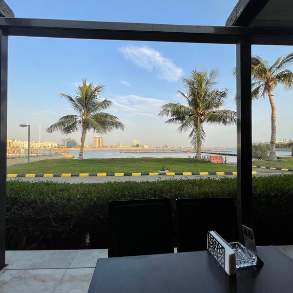 Foto tirada no(a) Ariba Lounge por Nasser em 7/3/2021