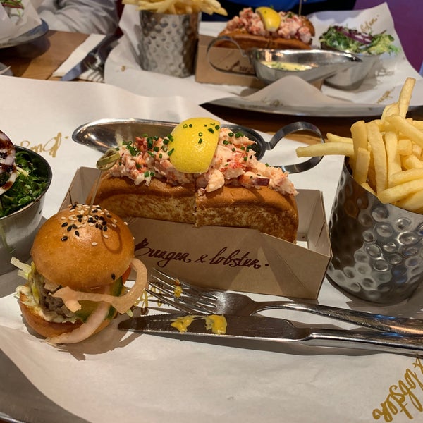 Photo taken at Burger &amp; Lobster by Faisal on 11/30/2019