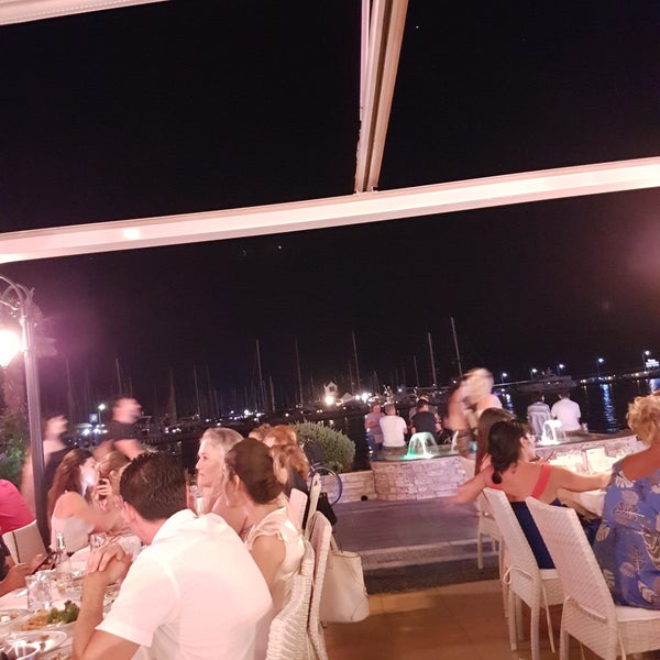 Photo taken at Neighbours Restaurant by _Erc_ S. on 7/10/2019