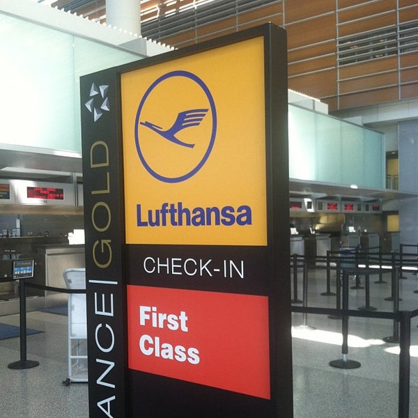 Lufthansa check in. Lufthansa ticket.