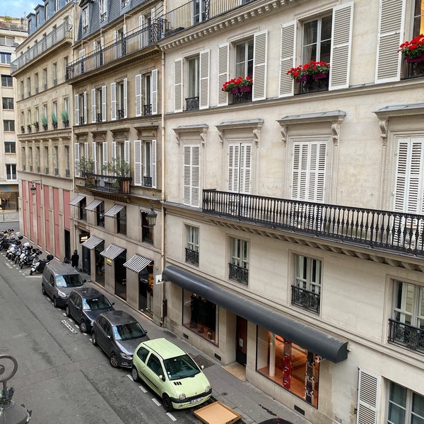 11/28/2021 tarihinde Kevin L.ziyaretçi tarafından Hôtel Renaissance Paris Vendôme'de çekilen fotoğraf