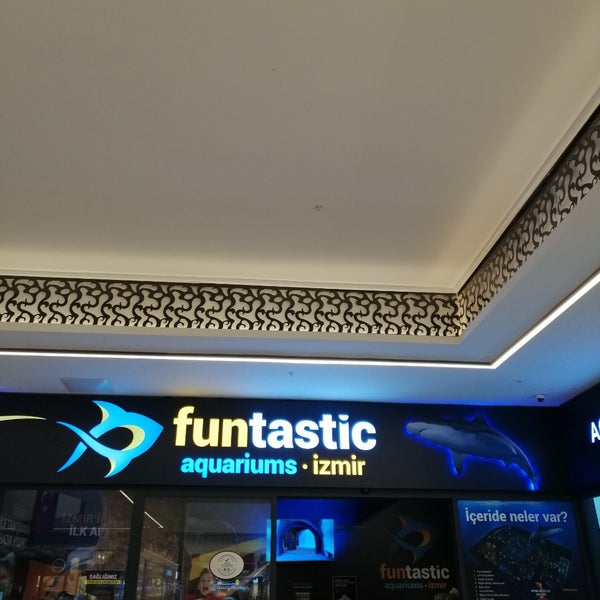 Photo taken at Funtastic Aquarium İzmir by Ümrn . on 10/31/2022
