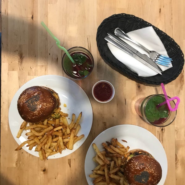 Interiour is not the best, place is crowded so you need a reservation. Meat and burger is great. Fries were a bit mote salty but okay in overall. Worth to try - 6/10