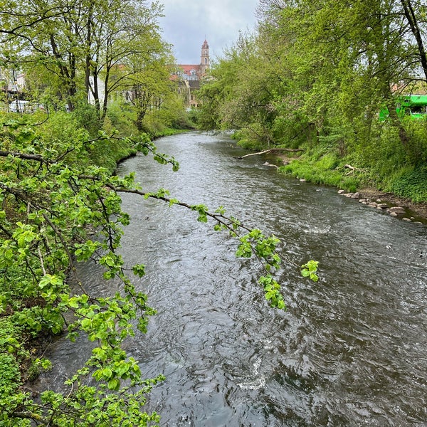 Foto diambil di Užupis oleh W R. pada 5/14/2022
