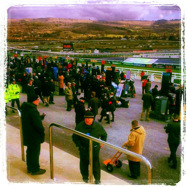 Photo taken at Cheltenham Racecourse by Jordan C. on 3/13/2013