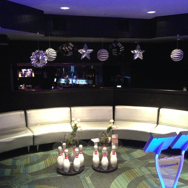 7/29/2013にBlackhawk Bowl / Martini LoungeがBlackhawk Bowl / Martini Loungeで撮った写真