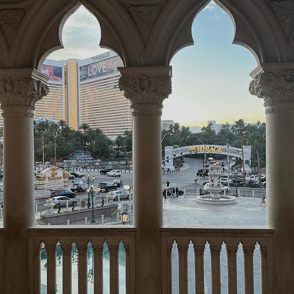 รูปภาพถ่ายที่ The Venetian Resort Las Vegas โดย A เมื่อ 4/18/2024