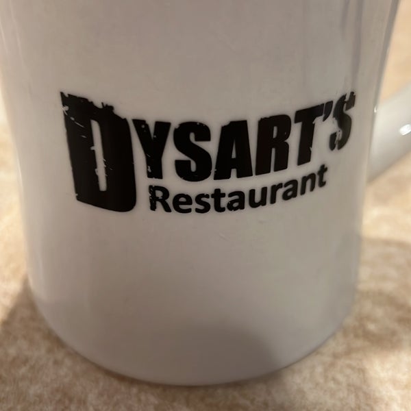 Foto diambil di Dysart&#39;s Restaurant oleh Keith G. pada 2/3/2022