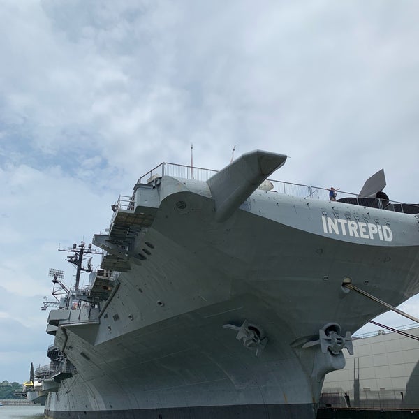 Photo taken at Intrepid Museum Store by Fermin B. on 7/11/2019
