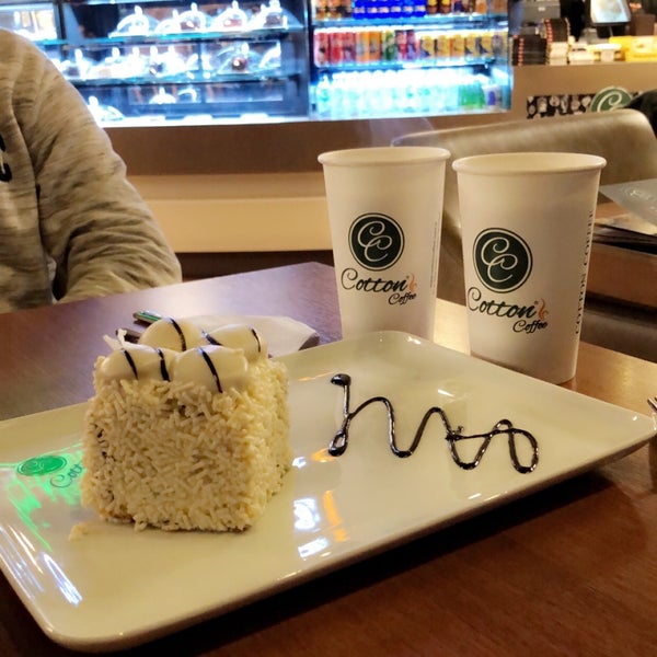 Foto tirada no(a) Cotton Coffee por 𝚂 𝙰 𝙻 𝙼 𝙰 𝙽 em 11/1/2019