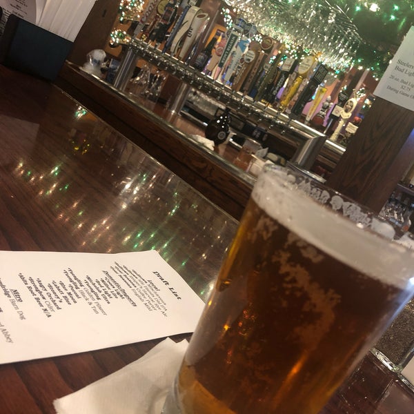 Leo's Pub & Grille Bar in Mount Pleasant