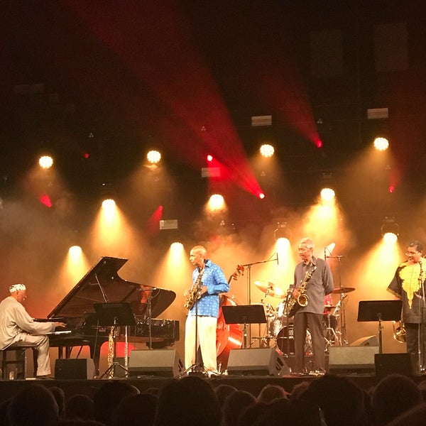 Photo taken at Jazz Middelheim by Hugues R. on 8/5/2017