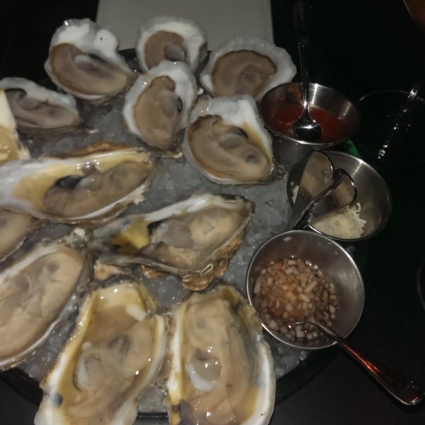 Oysters for $1 and $6glass of white wine. I'm going back again today!
