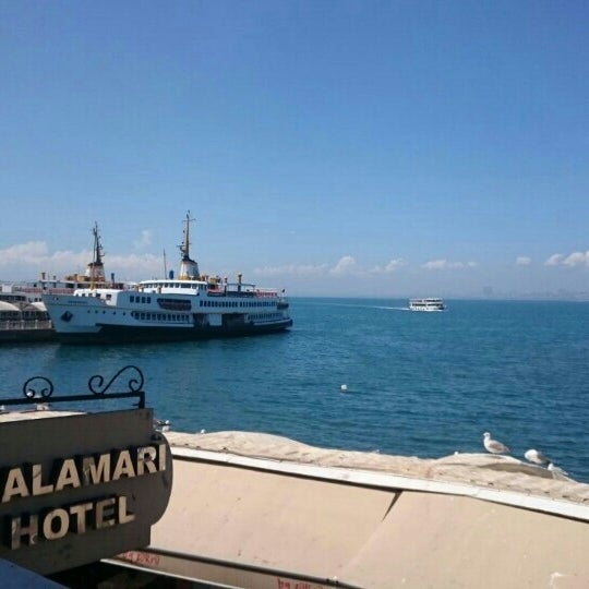 รูปภาพถ่ายที่ Kalamari Hotel โดย Barış A. เมื่อ 5/16/2016