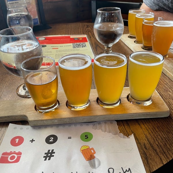 Photo taken at Round Guys Brewing Company by Jeremy B. on 7/10/2021