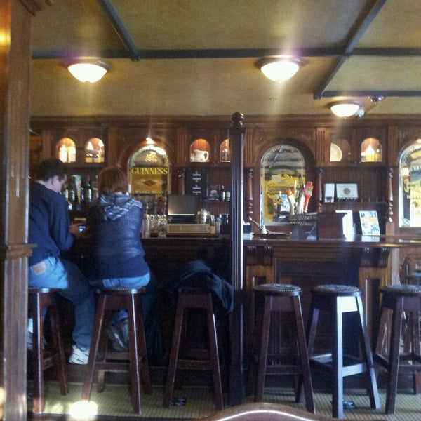 Foto tomada en Quigley&#39;s Irish Pub  por Matthew S. el 3/29/2013