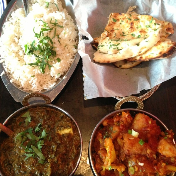 4/4/2013 tarihinde Daniel C.ziyaretçi tarafından Natraj Cuisine Of India'de çekilen fotoğraf