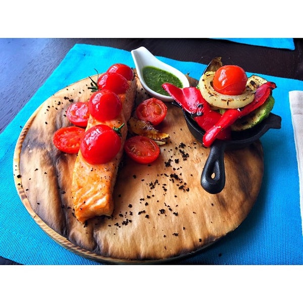 Das Foto wurde bei Ресторан &quot;Saint-Tropez&quot; von Dasha B. am 3/20/2015 aufgenommen
