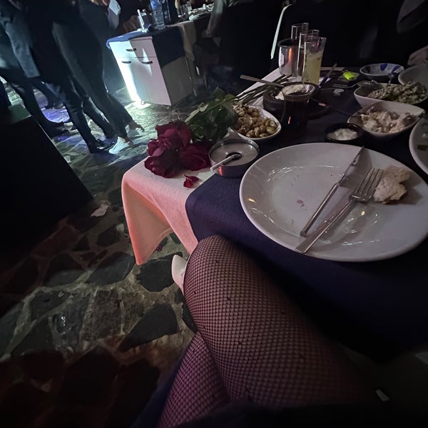 1/20/2024にErsun ErdoğanがKalikratya Balık Restaurantで撮った写真
