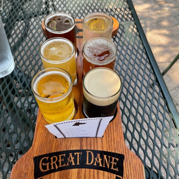 8/4/2021 tarihinde Ann E.ziyaretçi tarafından Great Dane Pub &amp; Brewing Company'de çekilen fotoğraf
