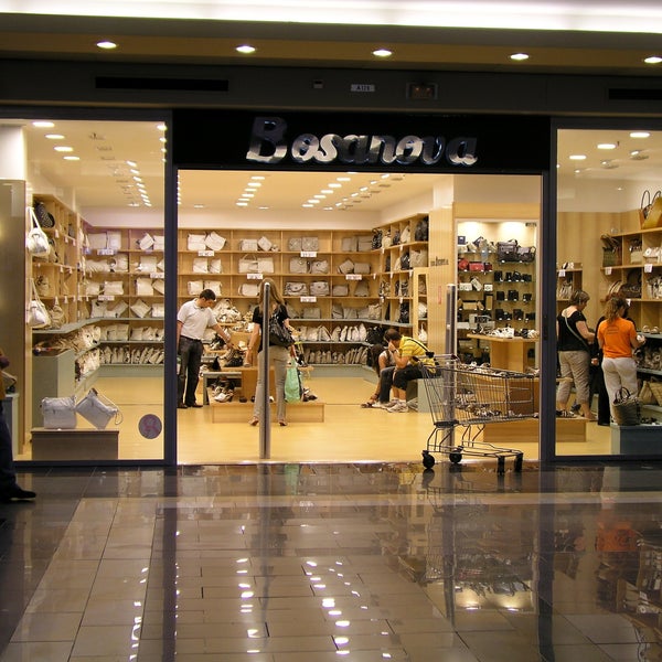 Zapatería Bossanova 2025