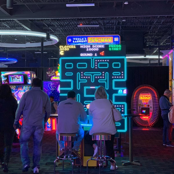 Снимок сделан в Dave &amp; Buster&#39;s пользователем Christy T. 1/19/2020