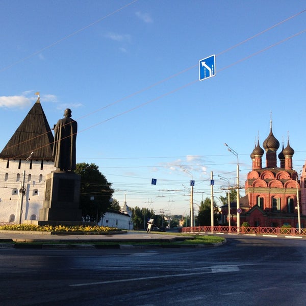 Ярославль площадь Богоявления Церковь
