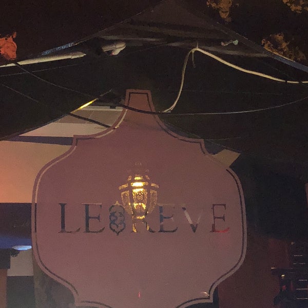 Photo taken at Le Reve by Ibra on 9/10/2018
