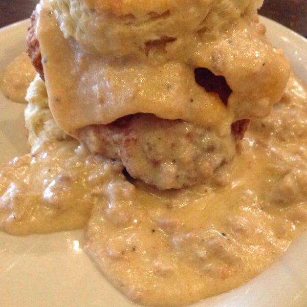 Photo taken at Maple Street Biscuit Company by Kelli Grace R. on 12/23/2014