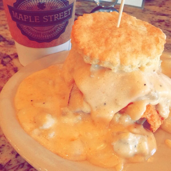 Photo taken at Maple Street Biscuit Company by Kelli Grace R. on 12/4/2014