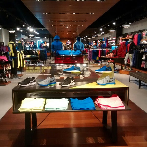 Nike - Costanera Center | Mall Costanera Center