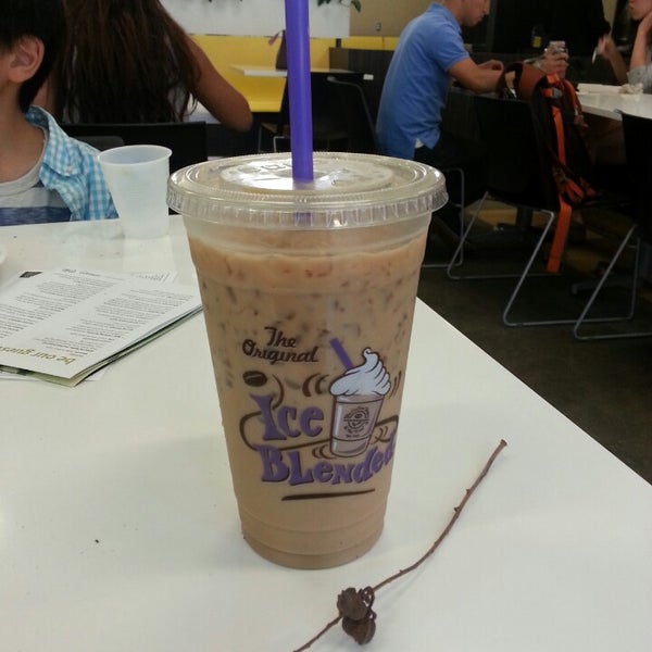 7/29/2013에 Suk Jong K.님이 The Coffee Bean &amp; Tea Leaf에서 찍은 사진