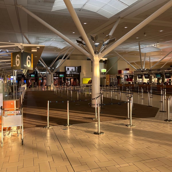 Das Foto wurde bei Brisbane Airport International Terminal von Anton v. am 2/18/2023 aufgenommen