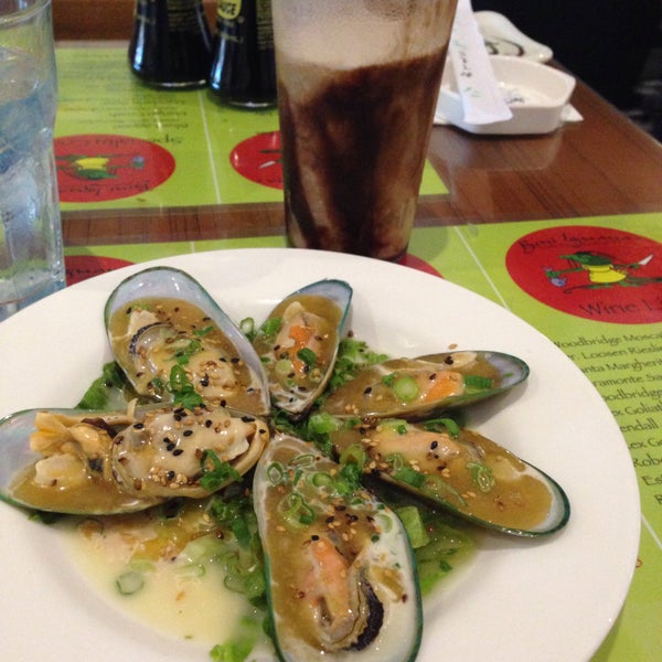 Beni Iguana's Sushi Bar 12 tips from 255 visitors