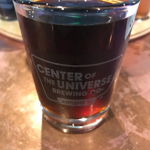 4/18/2018에 Richard W.님이 Center of the Universe Brewing Company에서 찍은 사진