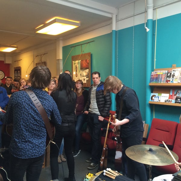 Photo taken at Velvet Music Dordrecht by Vere Lise on 2/22/2015